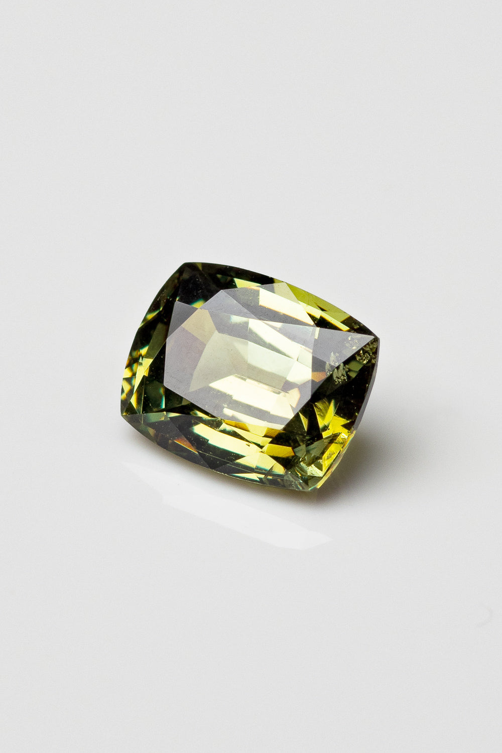 "AYLA" - EMERALD CUT DEMANTOID GARNET-3
