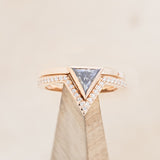 "JENNY FROM THE BLOCK" - TRIANGLE GREY MOISSANITE ENGAGEMENT RING WITH V-SHAPED DIAMOND BAND