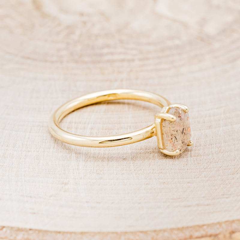 "AURUM" - LATTICE SUNSTONE SOLITAIRE ENGAGEMENT RING