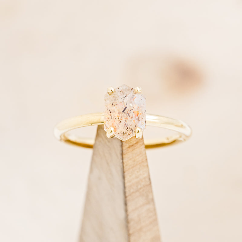 "AURUM" - LATTICE SUNSTONE SOLITAIRE ENGAGEMENT RING