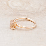 "AURUM" - LATTICE SUNSTONE SOLITAIRE ENGAGEMENT RING