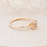 "AURUM" - LATTICE SUNSTONE SOLITAIRE ENGAGEMENT RING