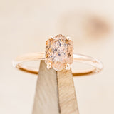 "AURUM" - LATTICE SUNSTONE SOLITAIRE ENGAGEMENT RING-1