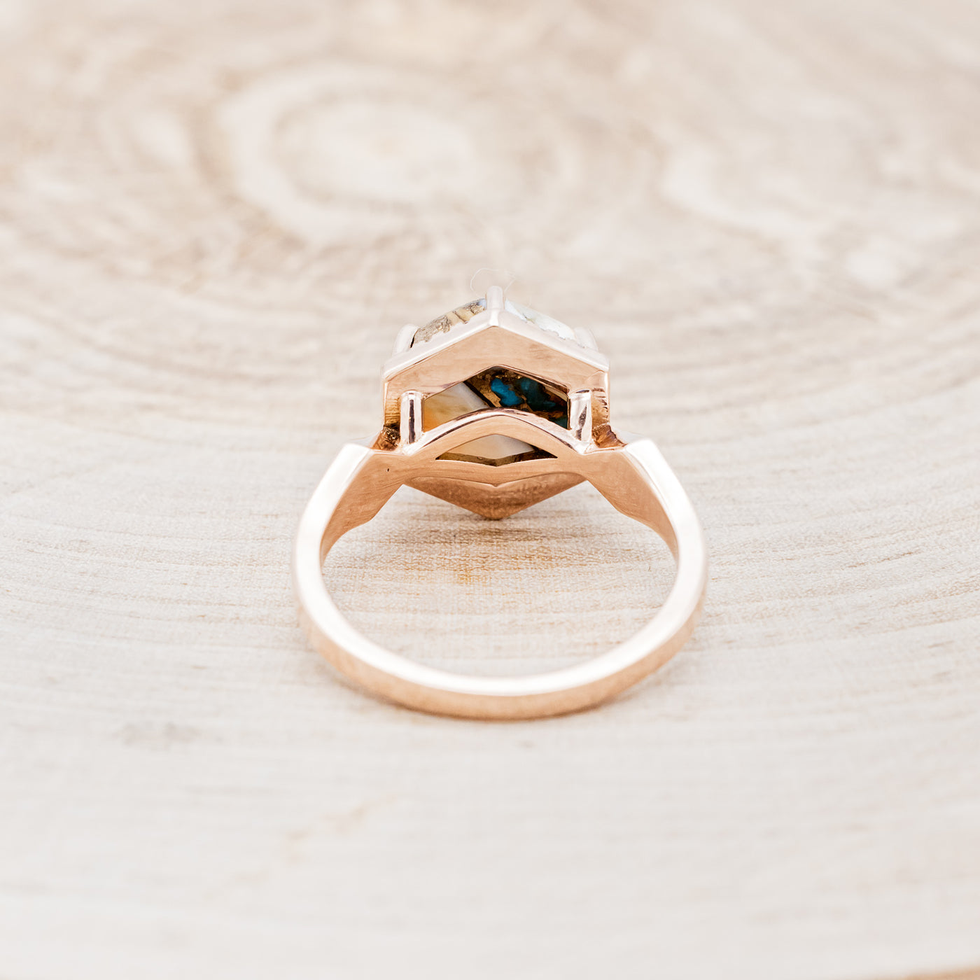 CRAZY ON YOU HEXAGON SPINY OYSTER TURQUOISE ENGAGEMENT RING WITH D