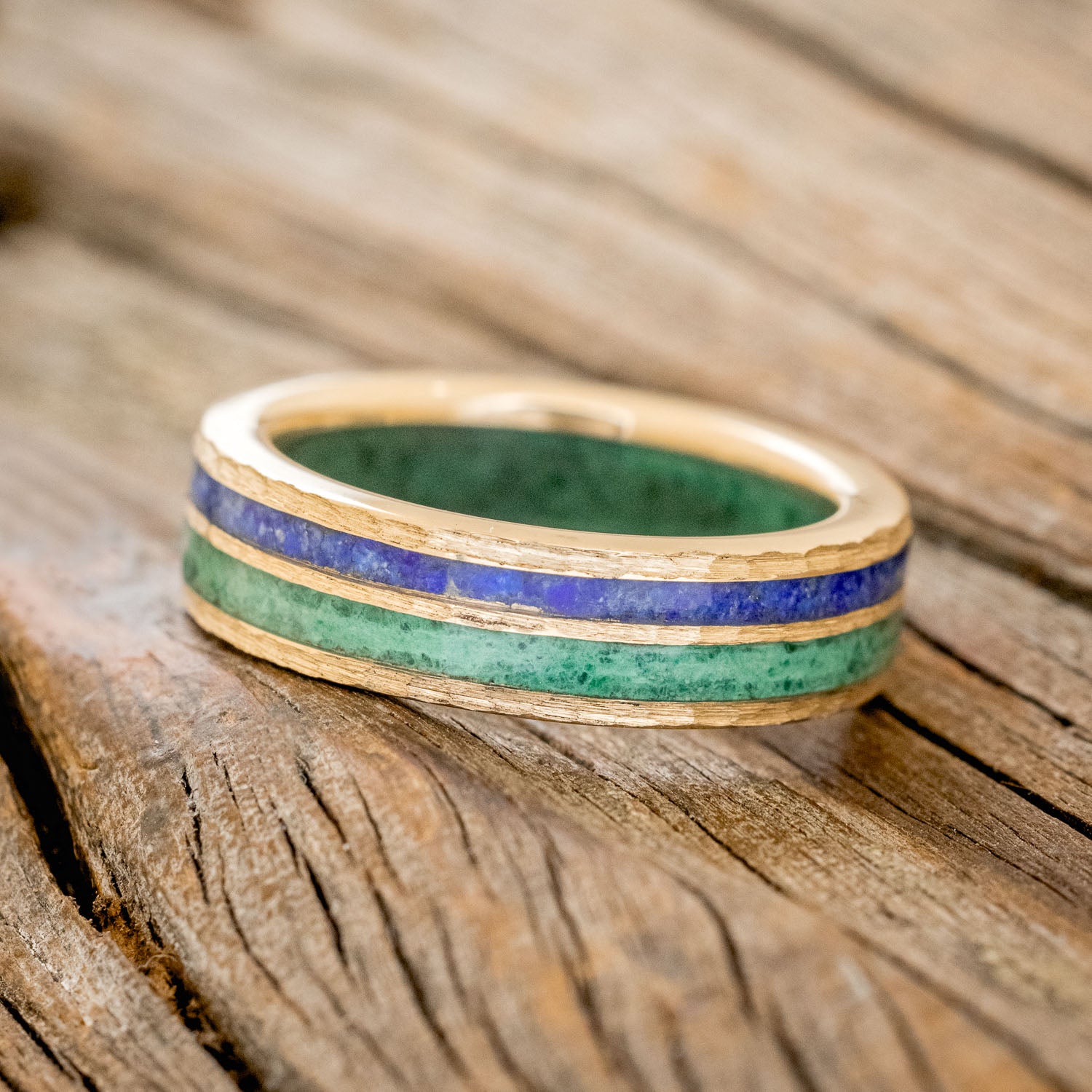 "RAPTOR" - LAPIS LAZULI & MALACHITE INLAY & LINING WEDDING BAND WITH A HAMMERED FINISH-2