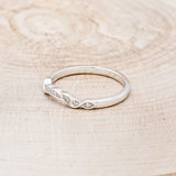 "AIFE" - DIAMOND TRACER ONLY - 14K WHITE GOLD - SIZE 7 3/4