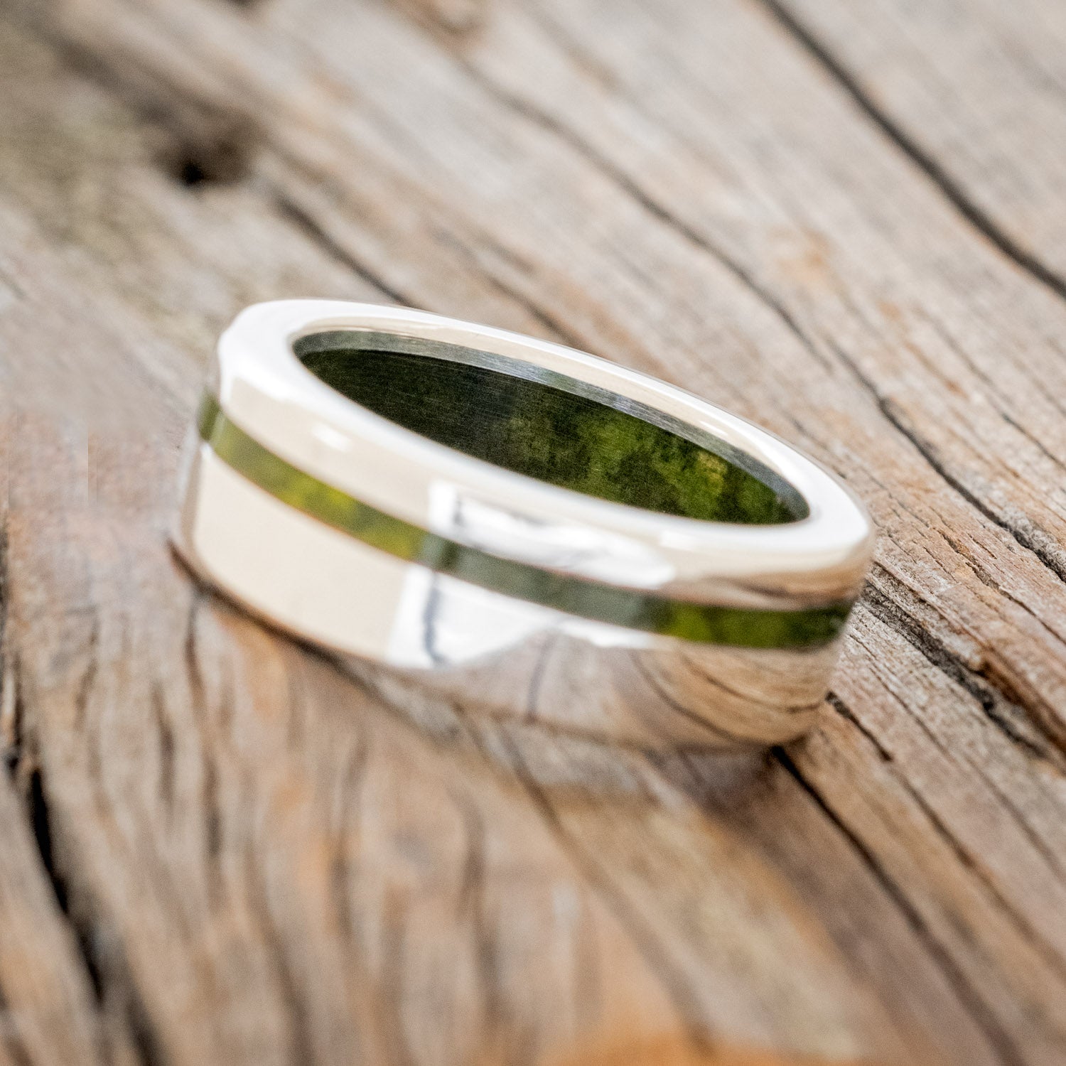 "VERTIGO" - MOSSY PATINA COPPER INLAY & LINING WEDDING RING-8