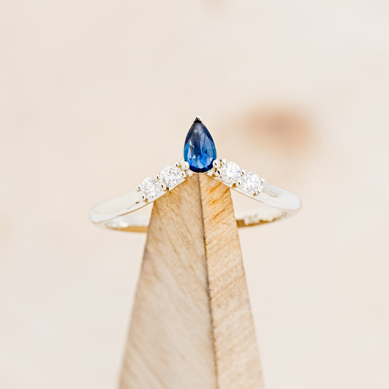 "BELLAMY" - V-SHAPED TRACER WITH PEAR-SHAPED SAPPHIRE-1