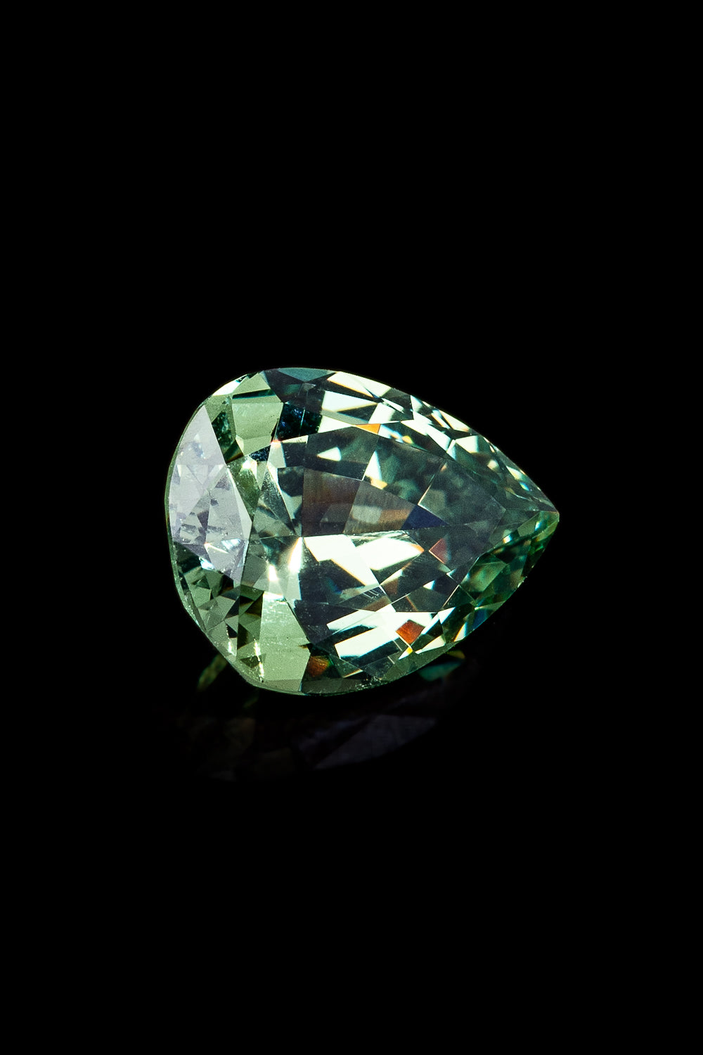 "EVORA" - PEAR-SHAPED DEMANTOID GARNET-5