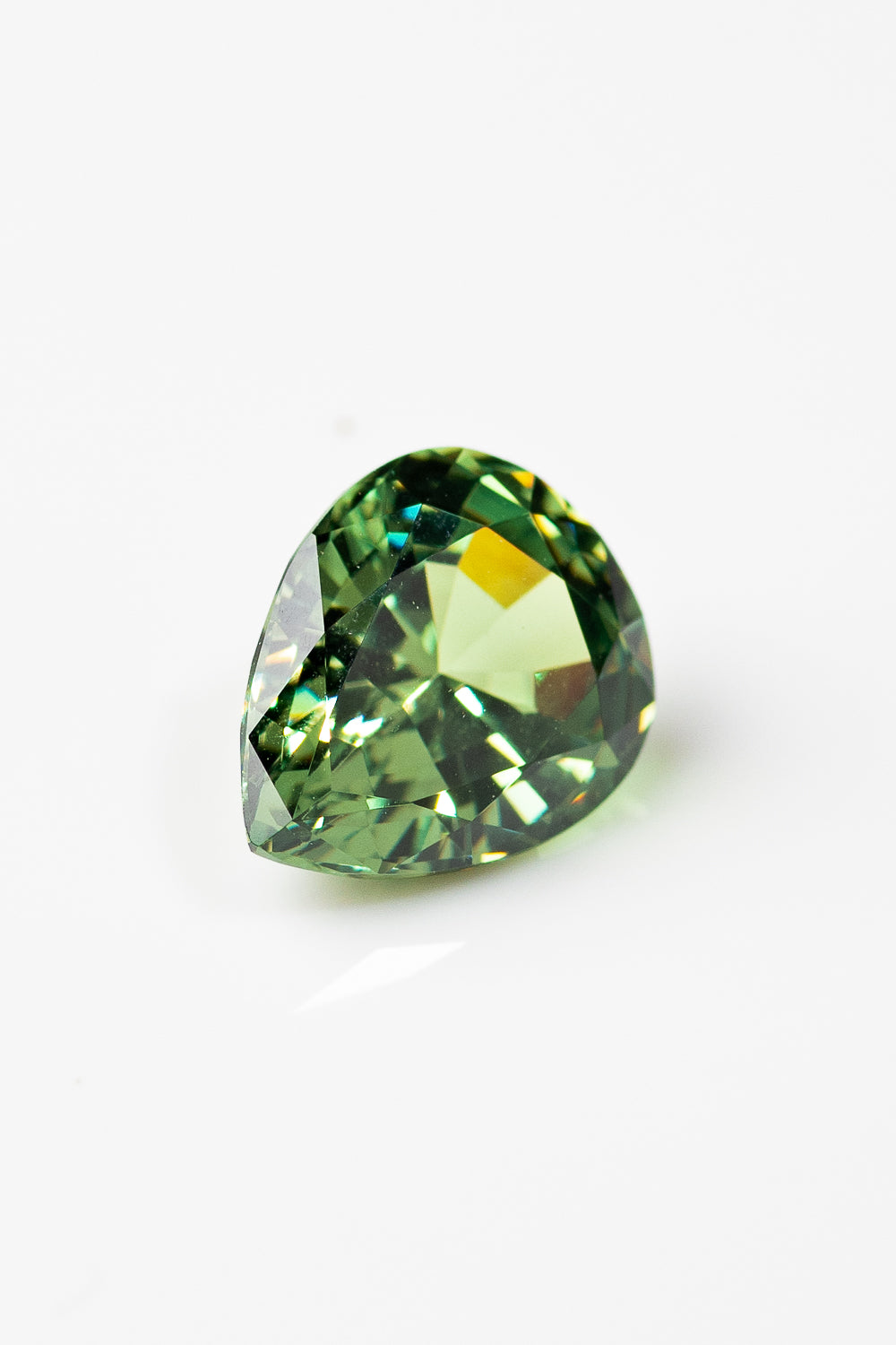 "EVORA" - PEAR-SHAPED DEMANTOID GARNET-3