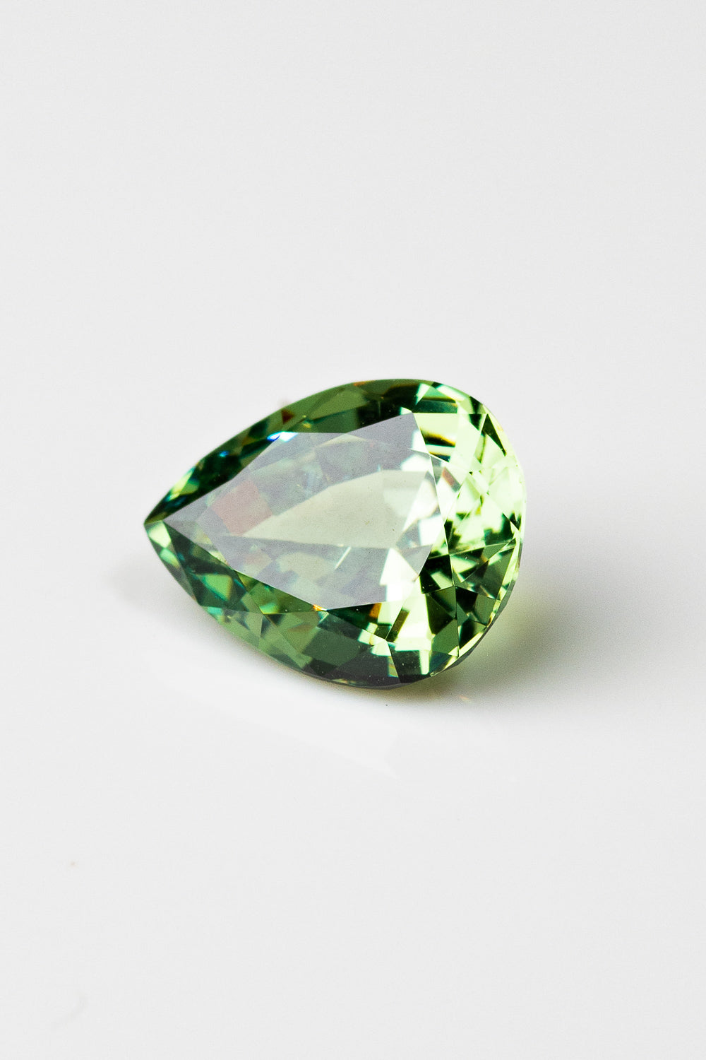 "EVORA" - PEAR-SHAPED DEMANTOID GARNET-2
