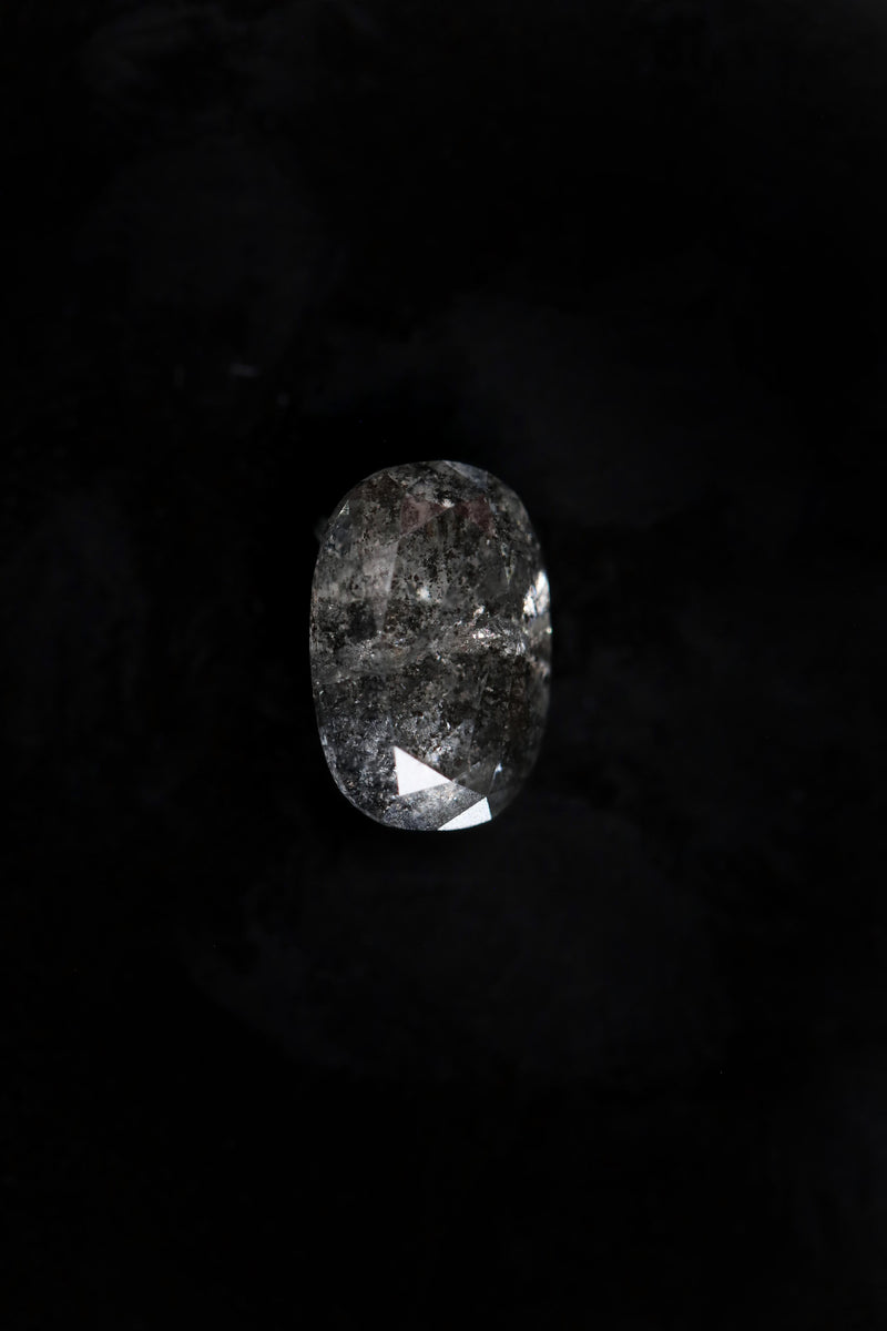 “Fluer” Oval Cut Salt and Pepper Diamond