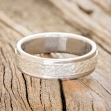 "SEDONA" - RAISED HAMMERED CENTER WEDDING RING FEATURING A 14K GOLD BAND-3