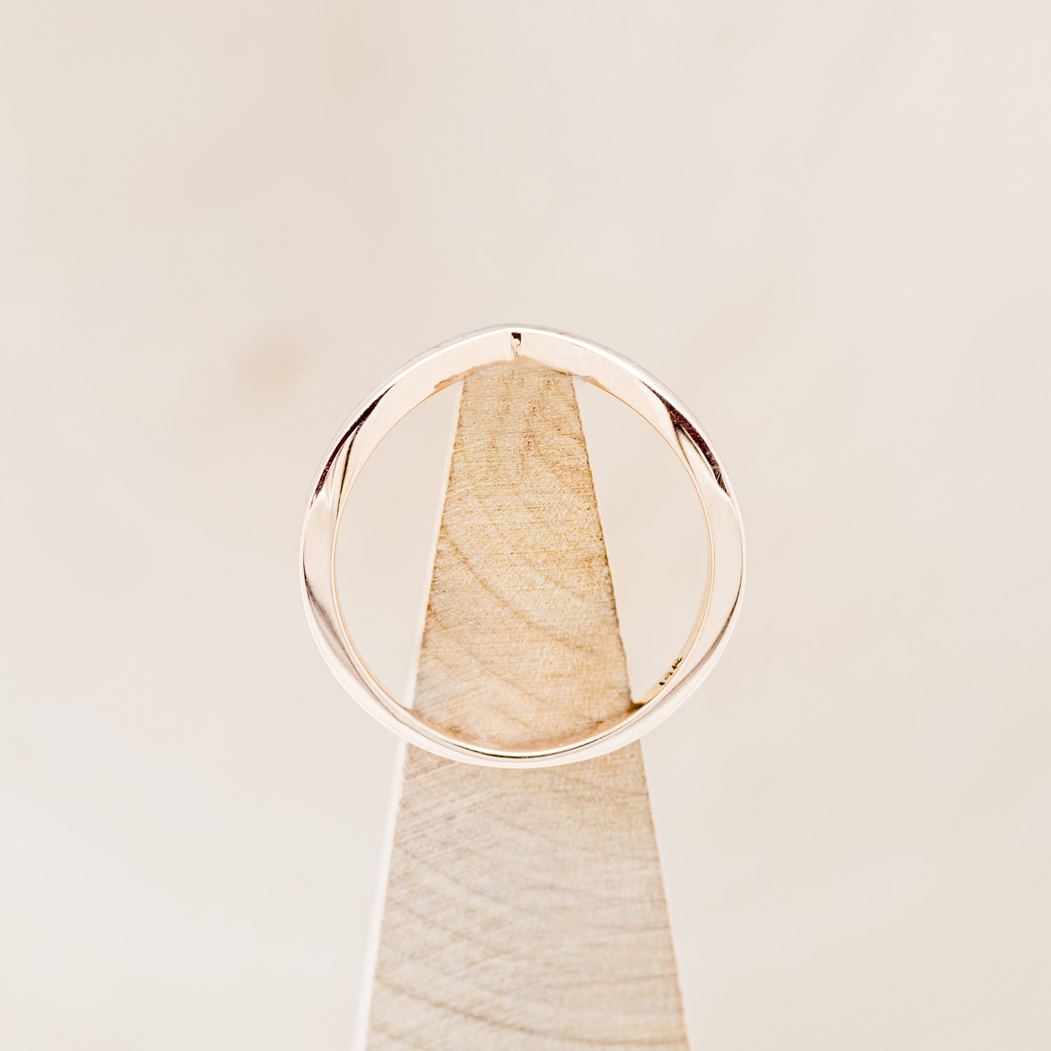 "KIDA" - V-SHAPE STACKING WEDDING BAND WITH ANTLER INLAY-5