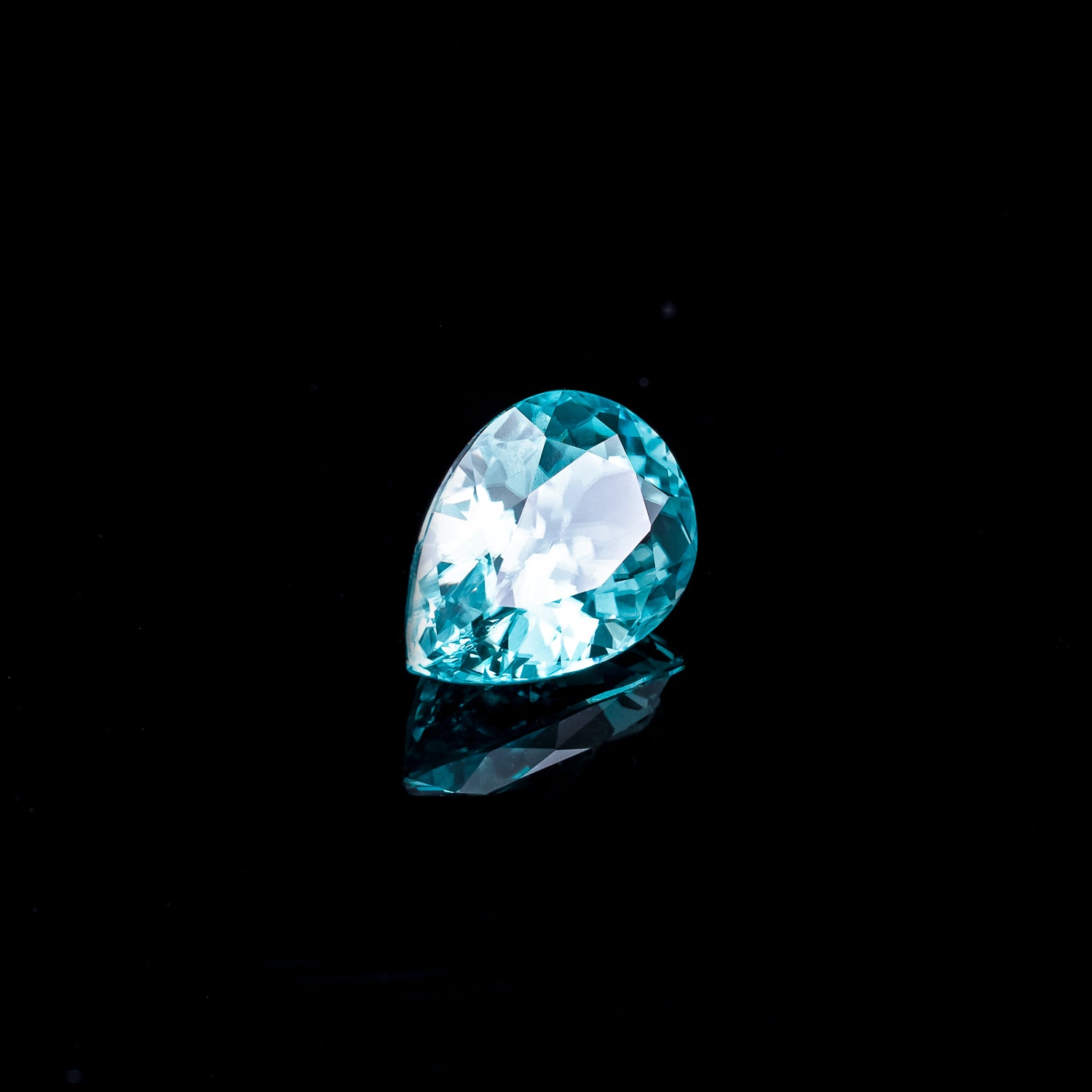 "BOREAS" - PEAR-SHAPED BLUE ZIRCON-5