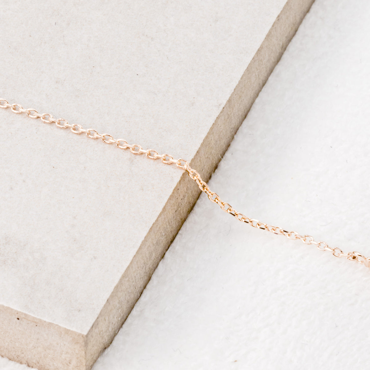 14K GOLD DIAMOND ACCENTS BRACELET-2