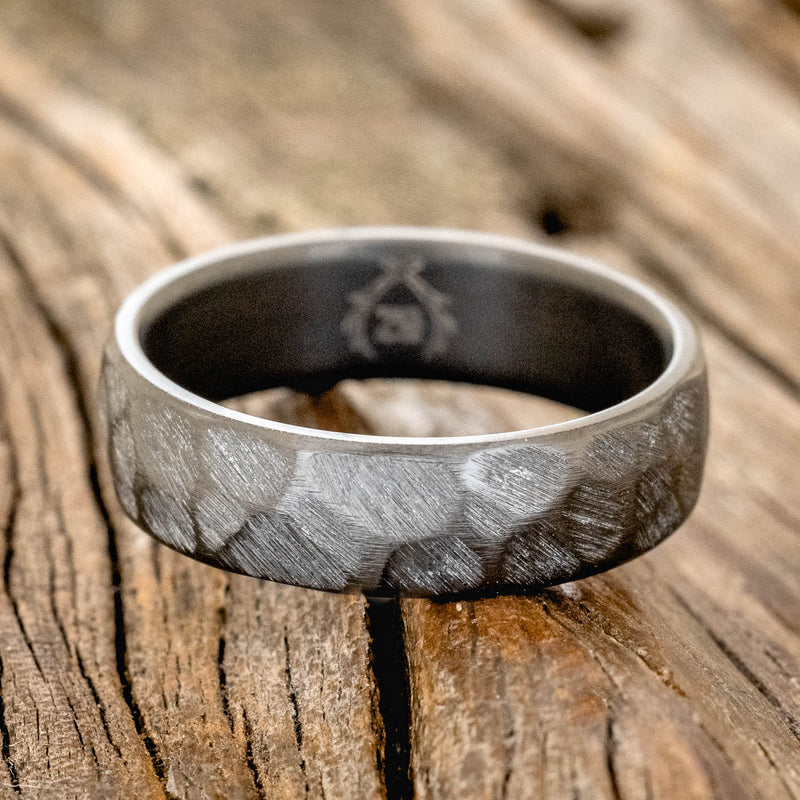FACETED BLACK ZIRCONIUM RING WITH A TEXTURED FINISH