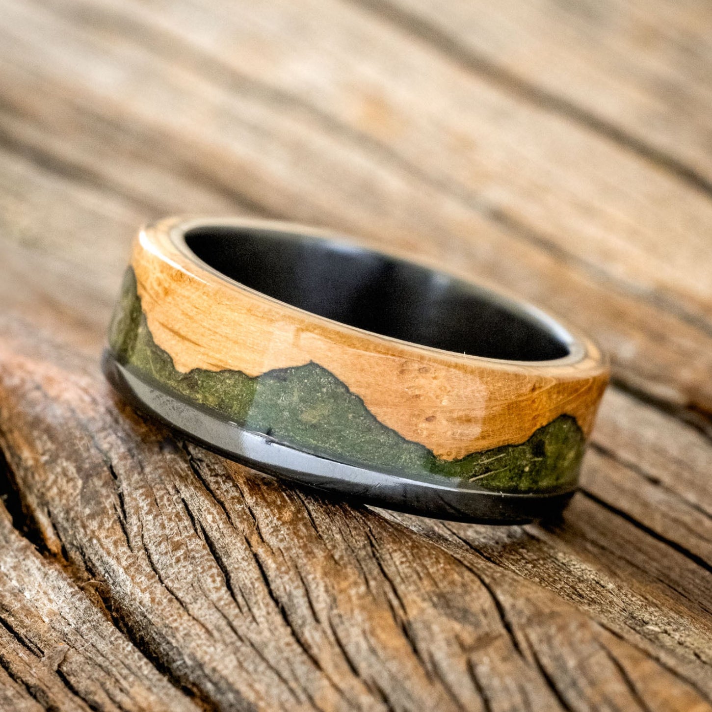 "EZRA" - WHISKEY BARREL OAK WITH MOSS WEDDING RING-5