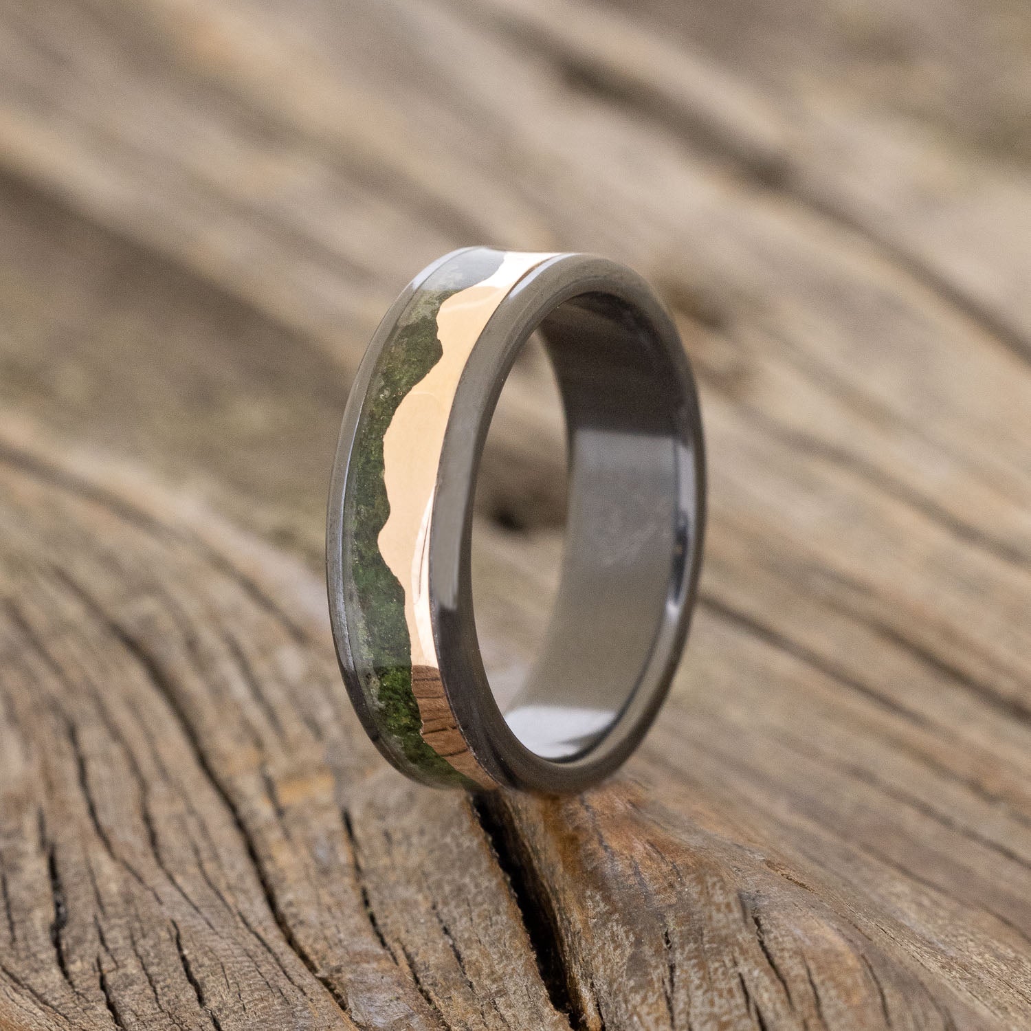 "HELIOS" - MOSS & 14K GOLD MOUNTAIN RANGE WEDDING BAND-4
