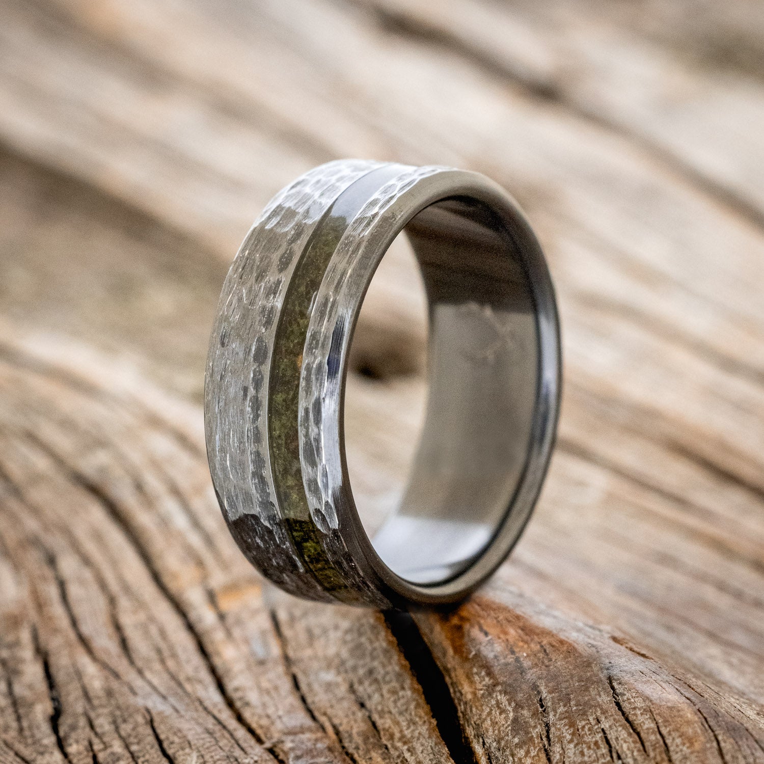 "VERTIGO" - MOSS WEDDING BAND WITH A HAMMERED FINISH-4