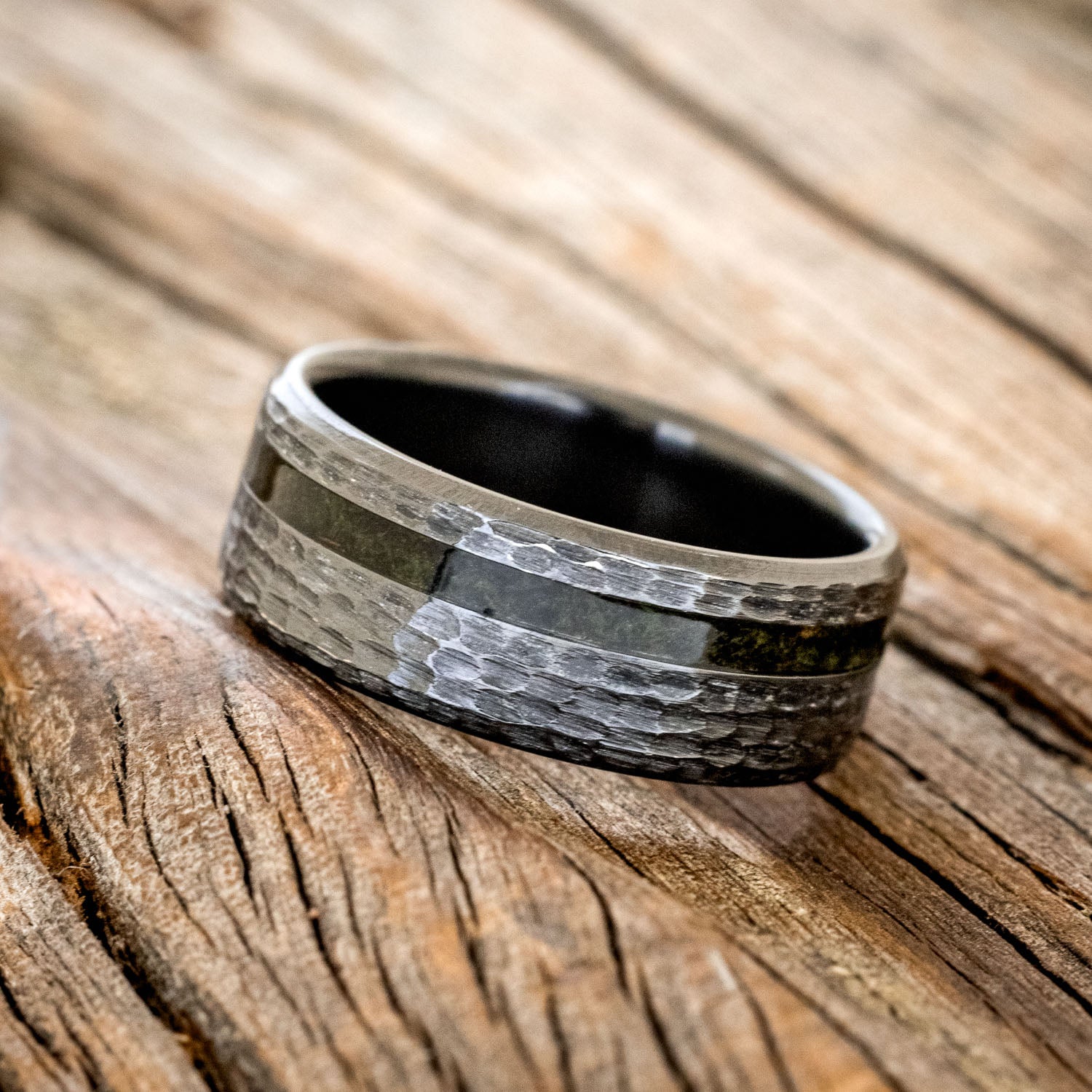 "VERTIGO" - MOSS WEDDING BAND WITH A HAMMERED FINISH-5