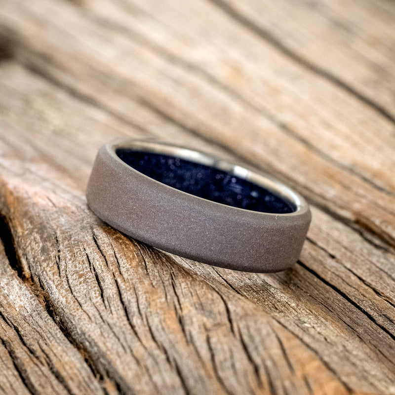 BLUE GOLDSTONE CHANNEL LINED RING WITH SANDBLASTED FINISH-8