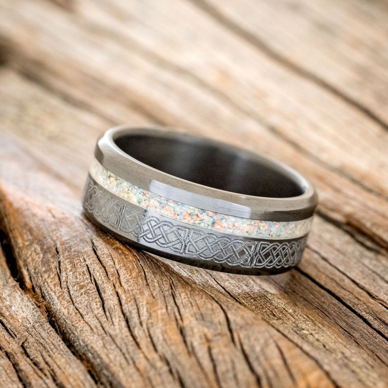 "VERTIGO" - CELTIC SAILOR'S KNOT ENGRAVED WITH FIRE & ICE OPAL WEDDING RING-5