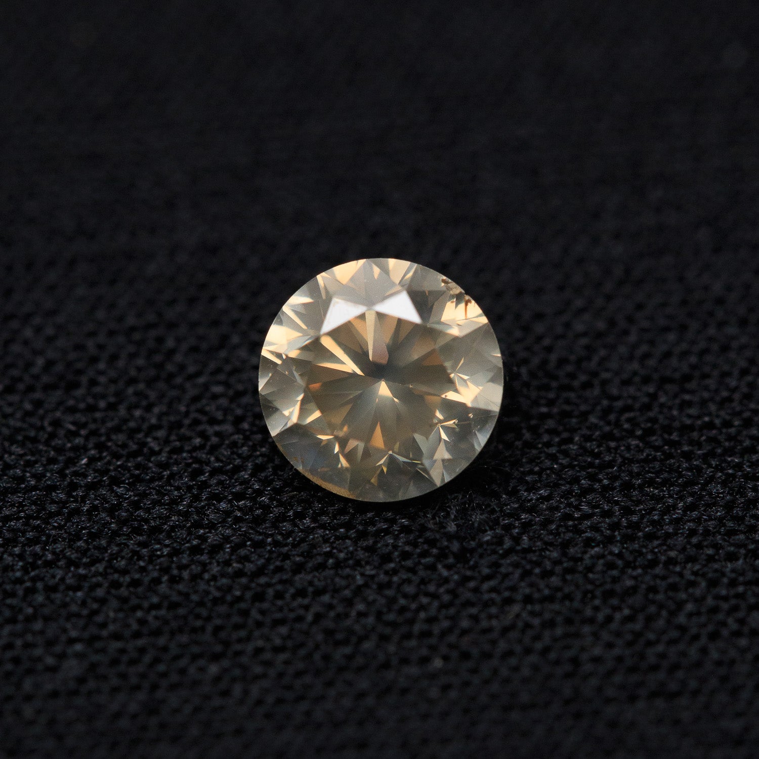 1.01ct 6.06mm ROUND BRILLIANT CUT CHAMPAGNE DIAMOND-2