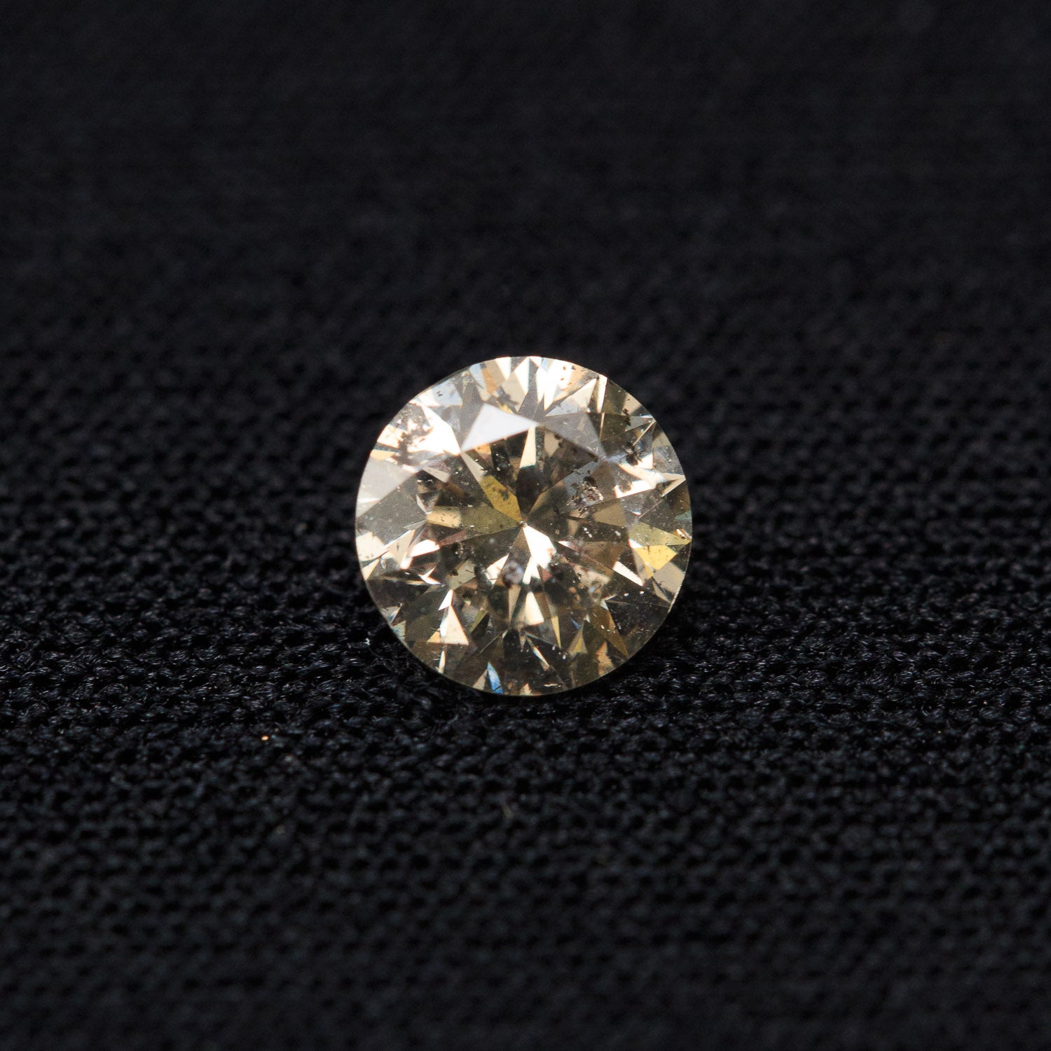 0.74ct 5.67mm ROUND BRILLIANT CUT CHAMPAGNE DIAMOND-2