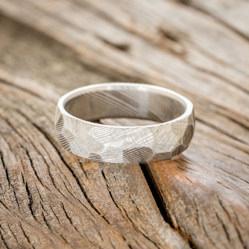 FACETED DAMASCUS STEEL WEDDING BAND