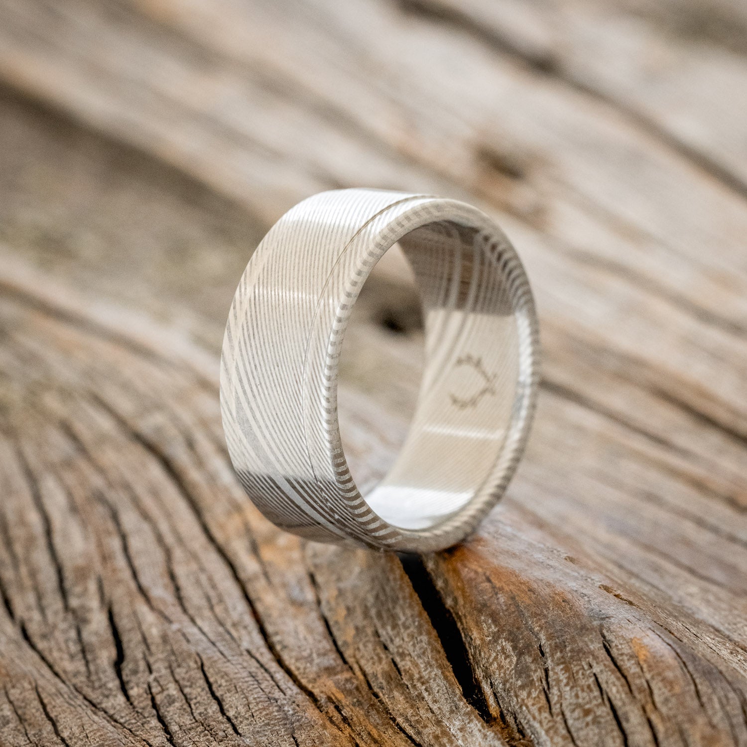 『SA RING 21 SILVER』 Ring Tiger Silver with Zirconia – THOMAS SABO