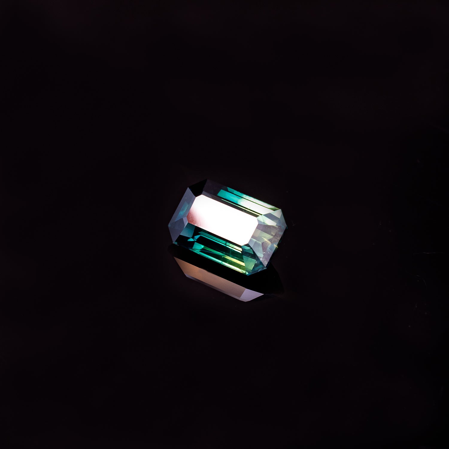 "GRETA" - CUT CORNER RECTANGLE AUSTRALIAN SAPPHIRE-5