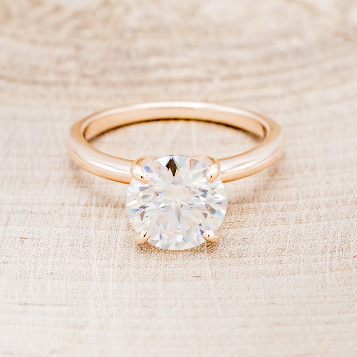 4 PRONG ROUND CUT MOISSANITE SOLITAIRE ENGAGEMENT RING-4