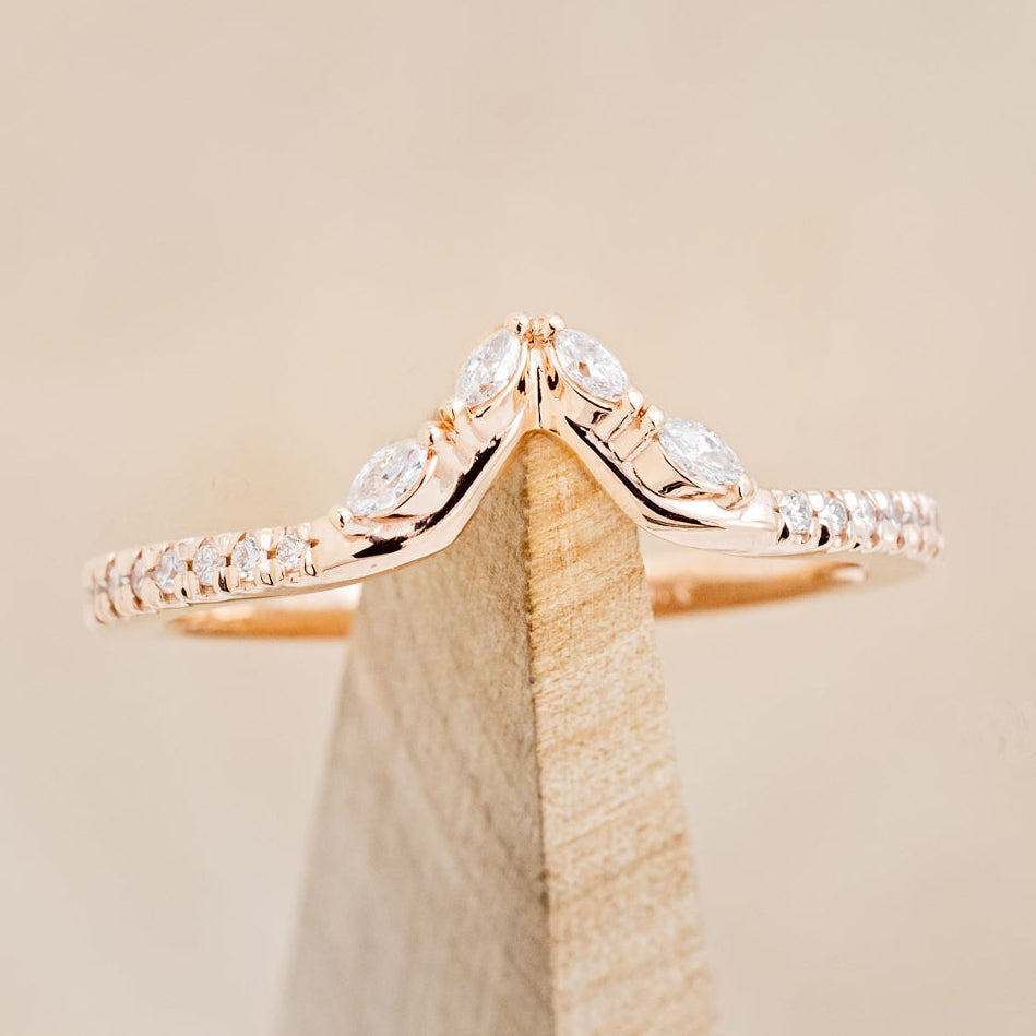 "NORTH STAR" - OVAL LAB-GROWN ALEXANDRITE ENGAGEMENT RING WITH DIAMOND ACCENTS & TRACER-31