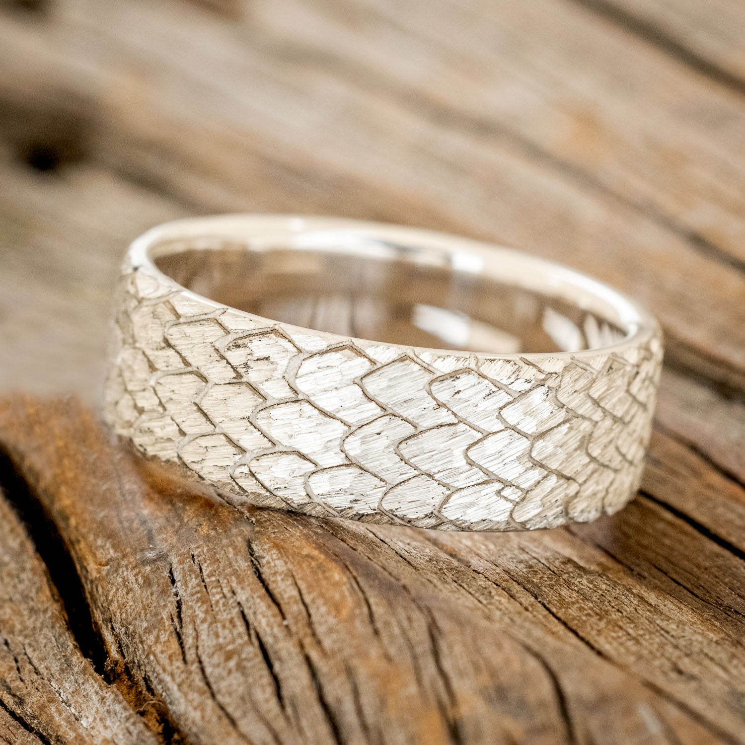"ECHO" - HAMMERED CUSTOM EMBOSSED DRAGON SCALE WEDDING RING-6