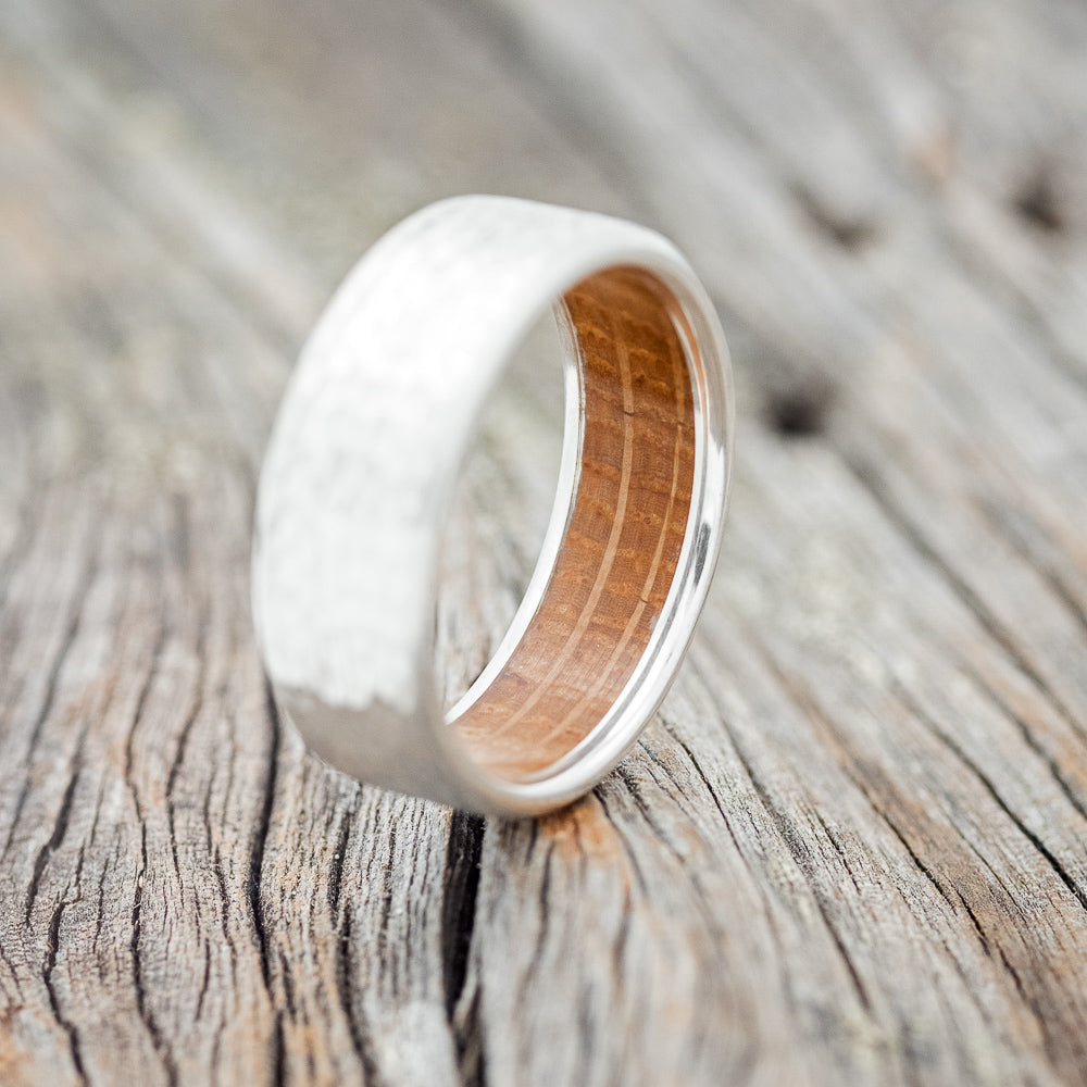 HAMMERED WEDDING BAND WITH WHISKEY BARREL LINING-16