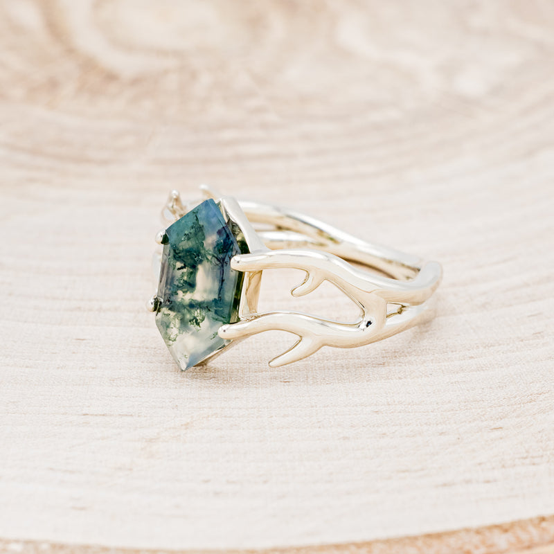 Shown here is "Artemis", an antler/branch-style moss agate women's engagement ring, facing left. Many other center stone options are available upon request.