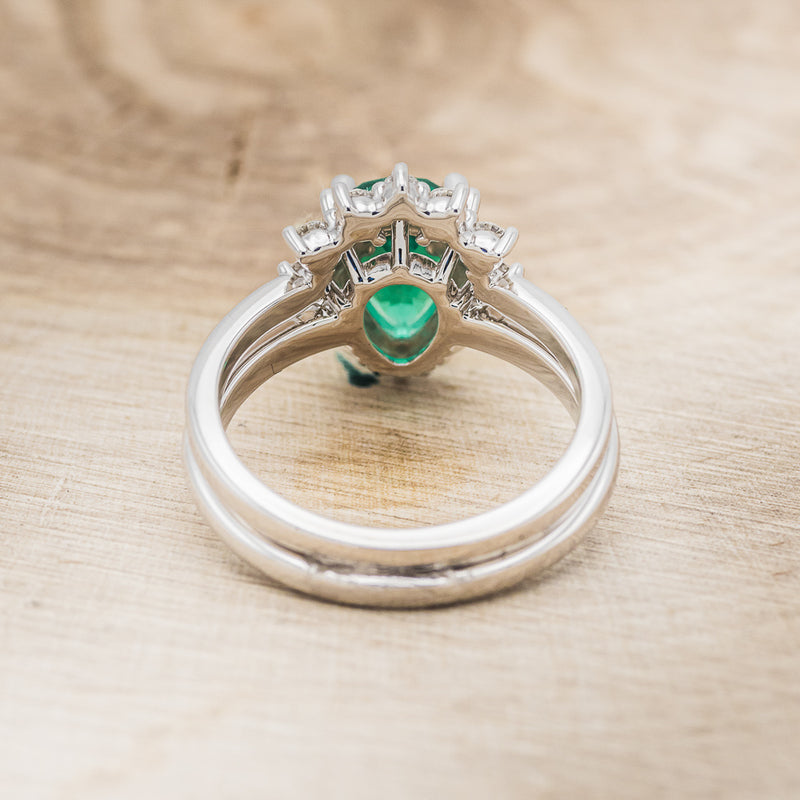 "LAVERNA" - PEAR-SHAPED LAB-GROWN EMERALD ENGAGEMENT RING WITH DIAMOND HALO