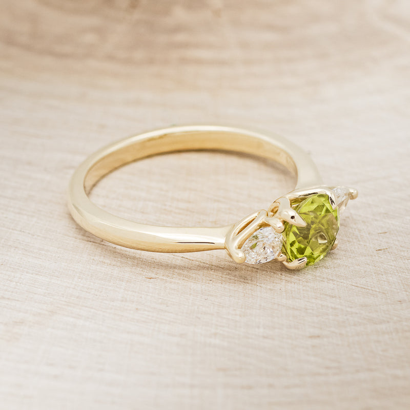 "PELE" - ROUND CUT PERIDOT ENGAGEMENT RING WITH DIAMOND ACCENTS