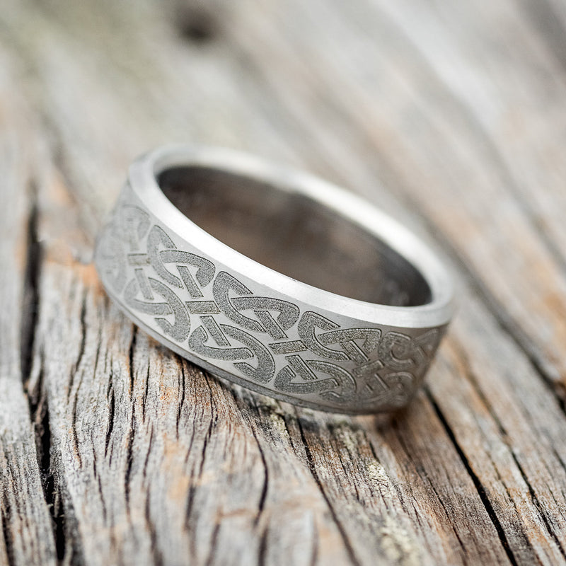 White Gold Trinity Knot Ring | Celtic Rings