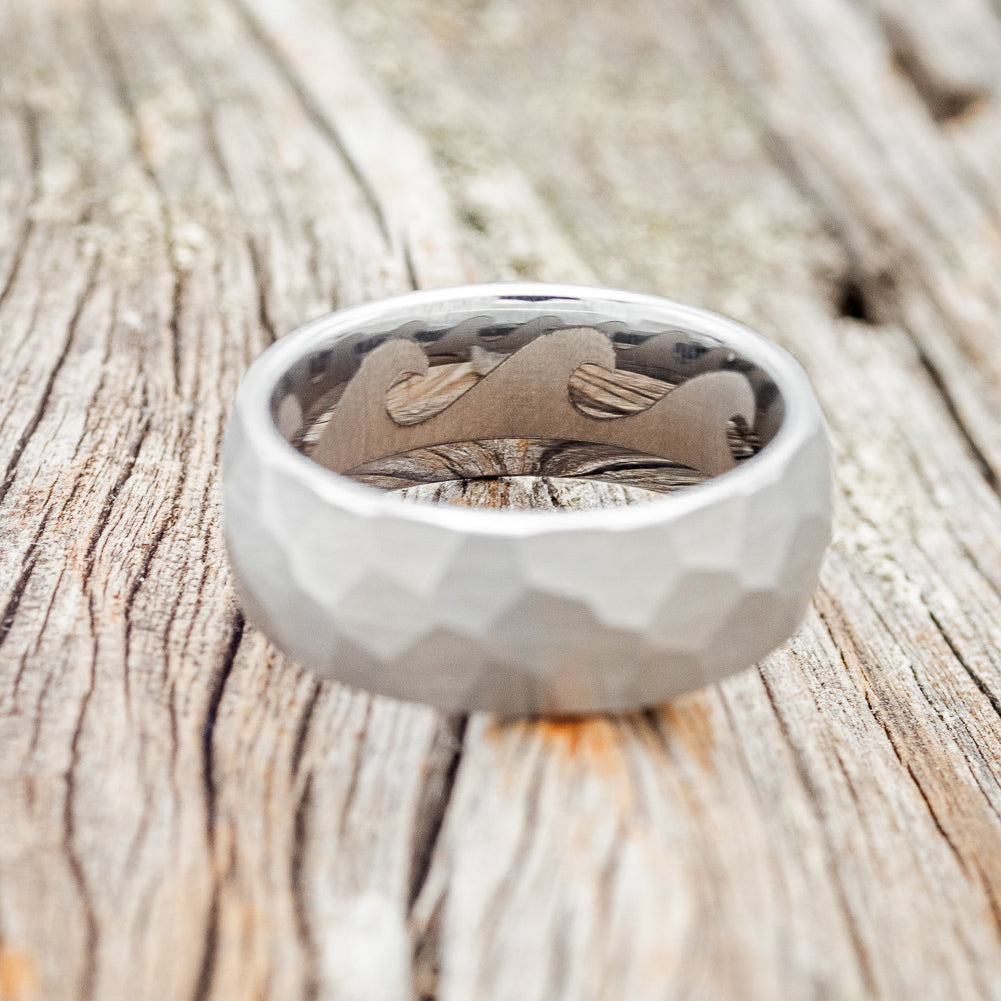 FACETED WEDDING RING WITH WAVE ENGRAVED LINING-6