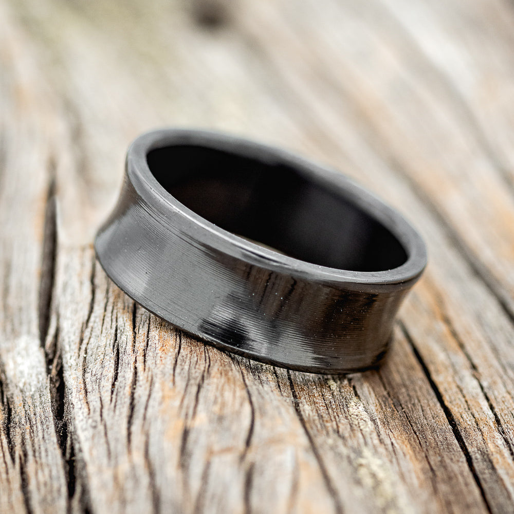 CONCAVE BLACK ZIRCONIUM WEDDING BAND-2
