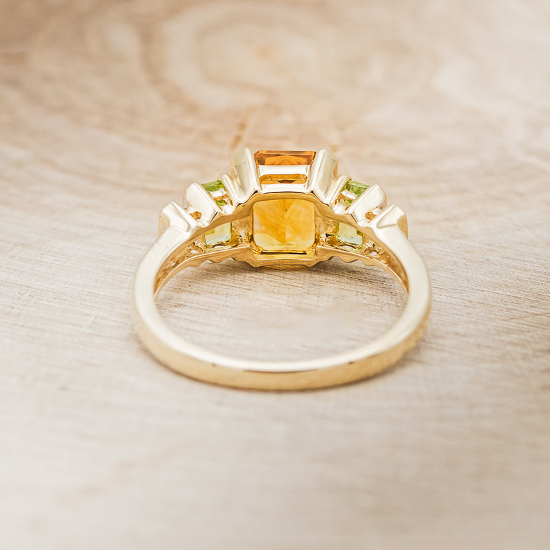 Carrera Y Carrera Citrine Diamond 18 Karat Gold Nanking Dragon Statement  Ring | Wilson's Estate Jewelry