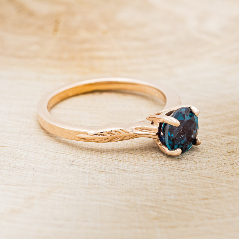 "HOPE" - ROUND LAB-GROWN ALEXANDRITE SOLITAIRE ENGAGEMENT RING WITH FEATHER ACCENT DETAILS - READY TO SHIP