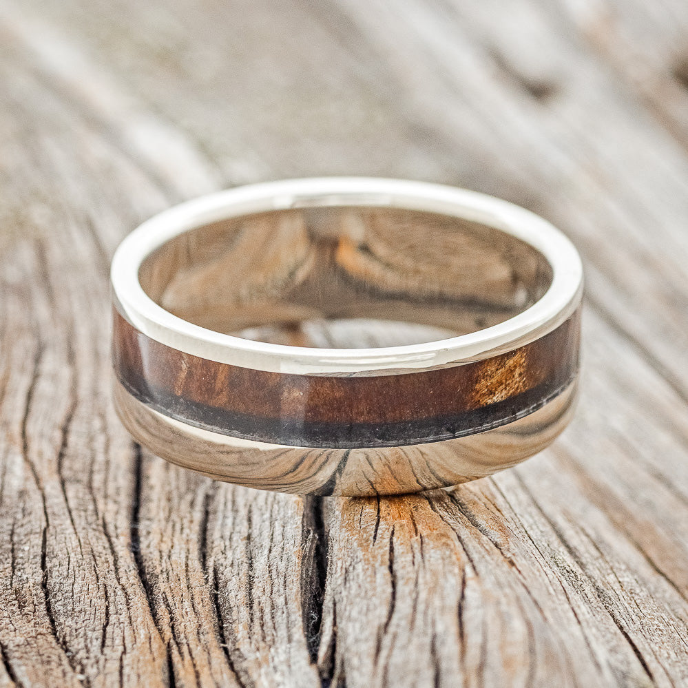 "TANNER" - REDWOOD & JET STONE WEDDING RING-3