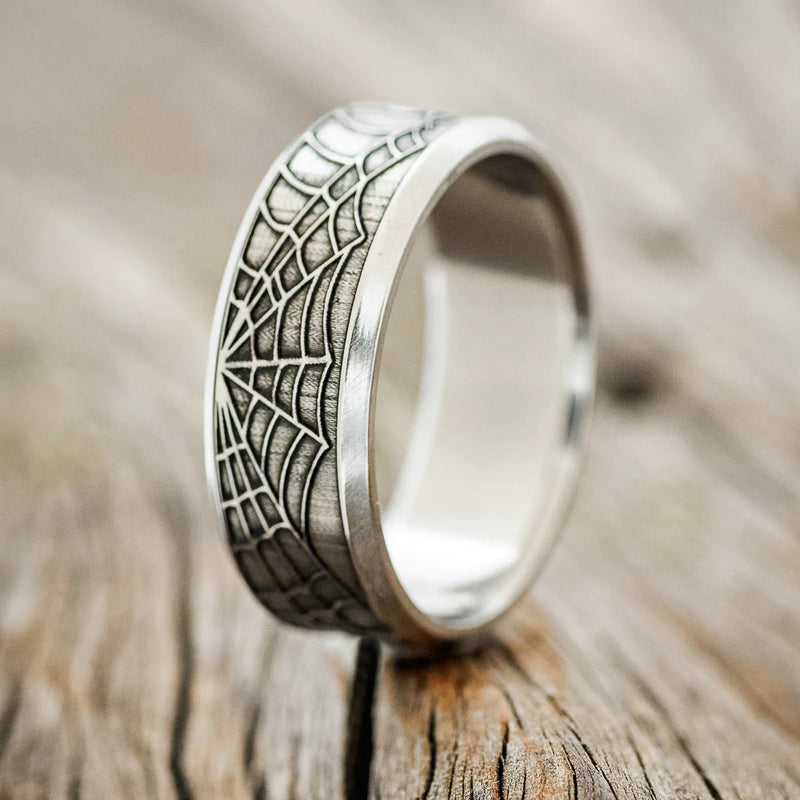 "LEGACY" - CHANNEL EMBOSSED SPIDER & WEB WEDDING BAND - TITANIUM - SIZE 11