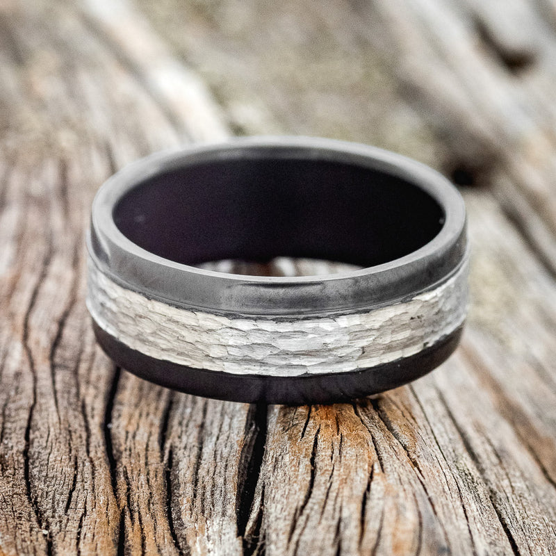 "SEDONA" - RAISED HAMMERED CENTER WEDDING RING-3