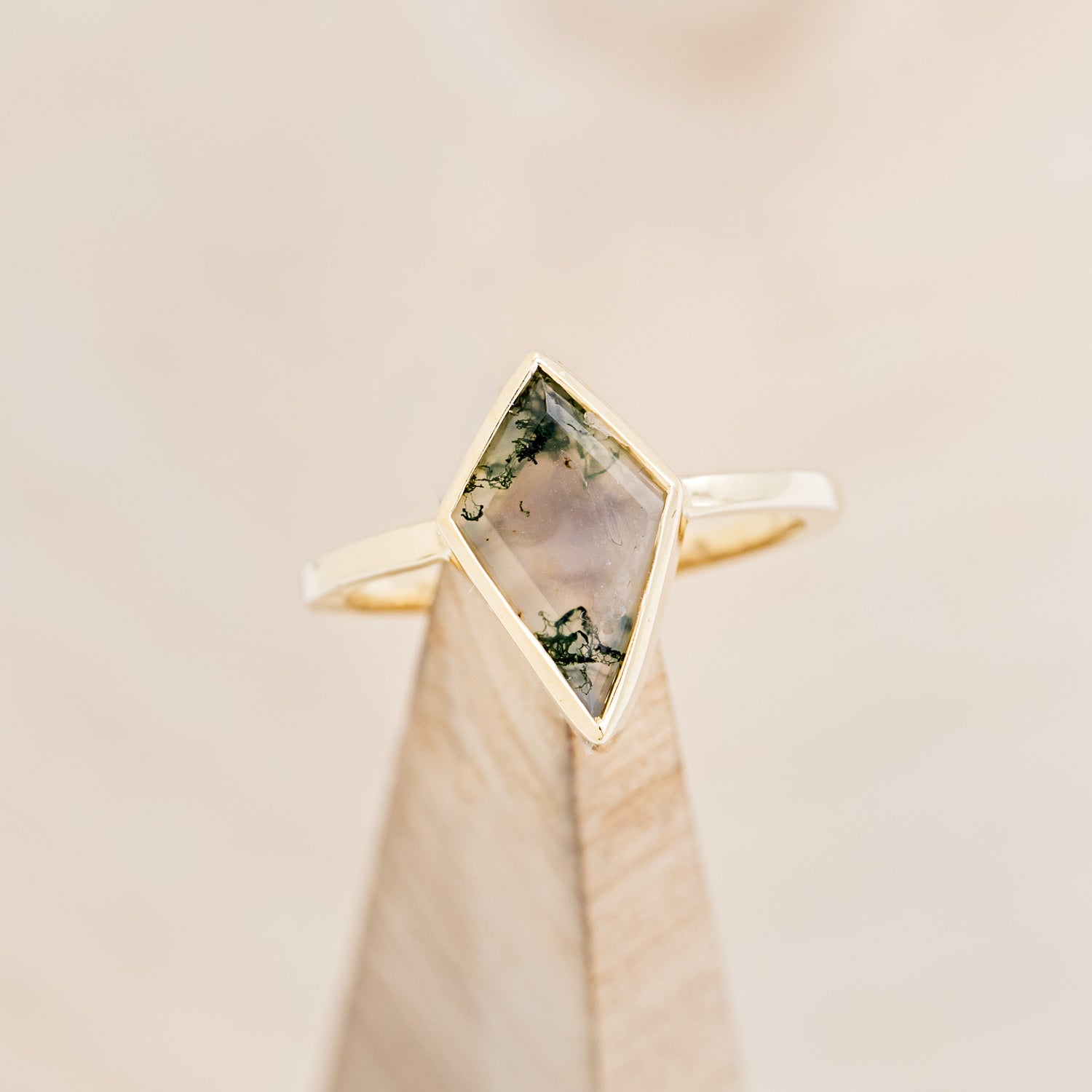 "WILLA" - KITE CUT MOSS AGATE SOLITAIRE ENGAGEMENT RING WITH DIAMOND TRACER-6