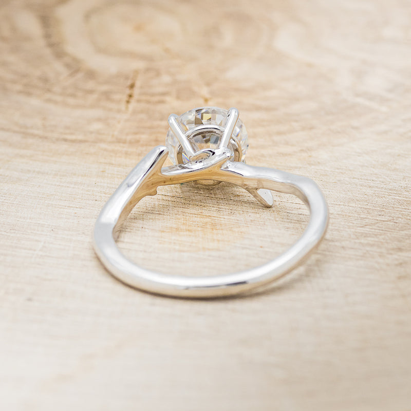 "ARTEMIS" - ROUND MOISSANITE ENGAGEMENT RING WITH AN ANTLER STYLE STACKING BAND-11