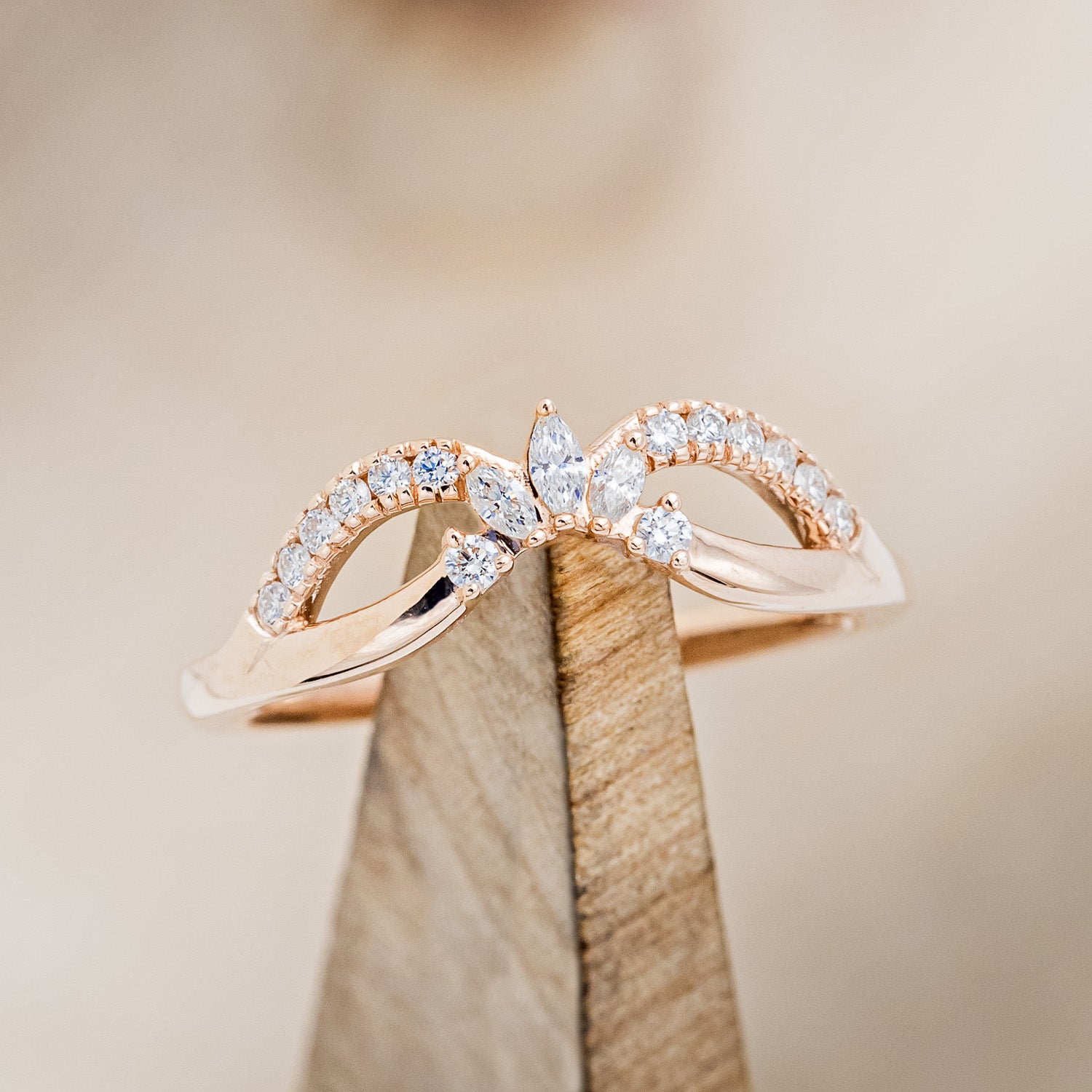 CLADDAGH BRIDAL SUITE - ROUND CUT LAB-GROWN ALEXANDRITE SOLITAIRE ENGAGEMENT RING WITH DIAMOND ACCENT TRACER & CLADDAGH TRACER-36